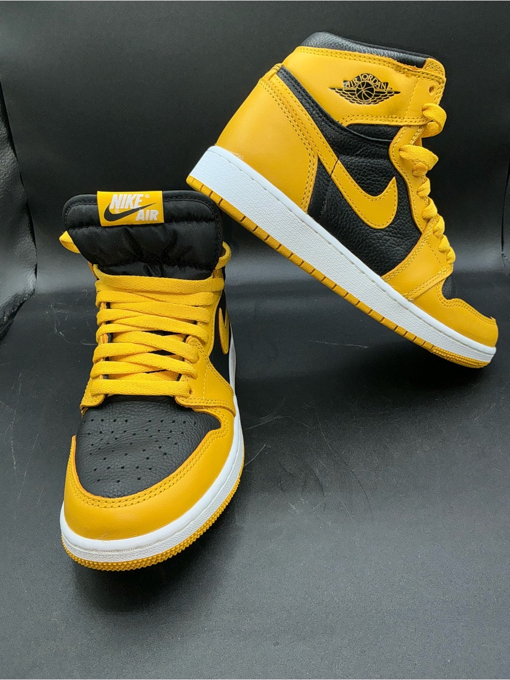 Air Jordan 1 High OG "Pollen" 575441-701  GS Size 5.5Y / Women's 7